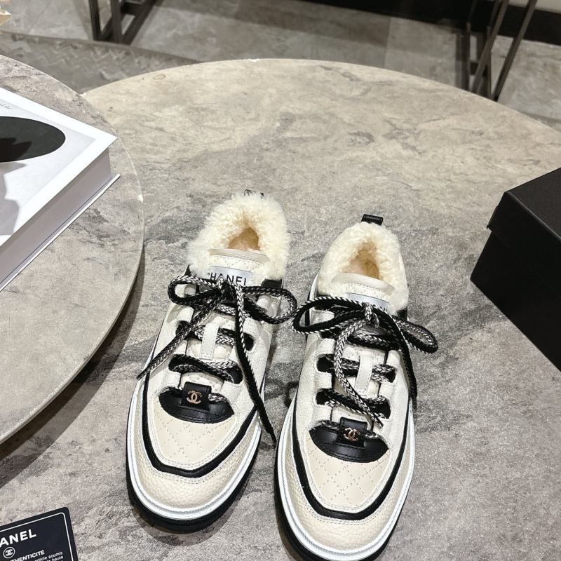 Ch**el sneakers